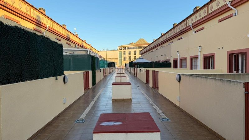 Foto 227e411e-8c4b-4fa5-8125-8715edb26b46. Casa espléndido dúplex con piscina comunitaria en los alcázares en Alcázares (Los)