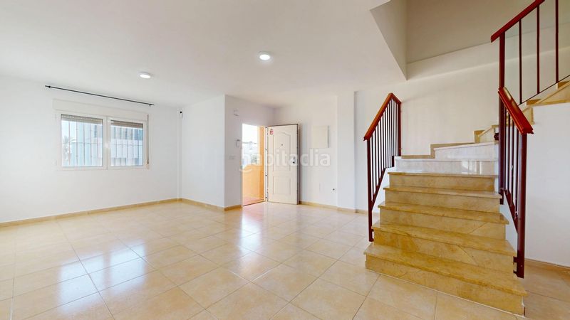 Foto 9d3bc84e-fb30-4f93-a298-8a9134b356ec. Casa espléndido dúplex con piscina comunitaria en los alcázares en Alcázares (Los)