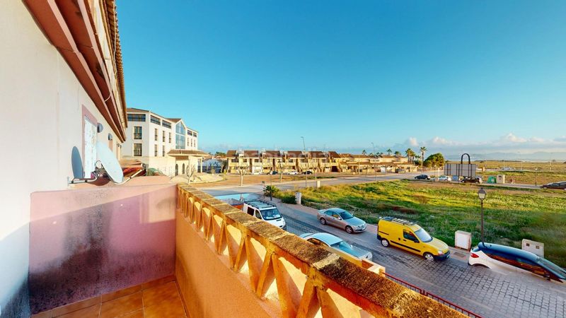 Foto d9a0e260-1610-4ea3-bfa7-9bc859aa826c. Casa espléndido dúplex con piscina comunitaria en los alcázares en Alcázares (Los)