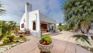 Chalet  Avenida del mirador. Chalet independiente en una sola planta en 600m2 de parcela con
