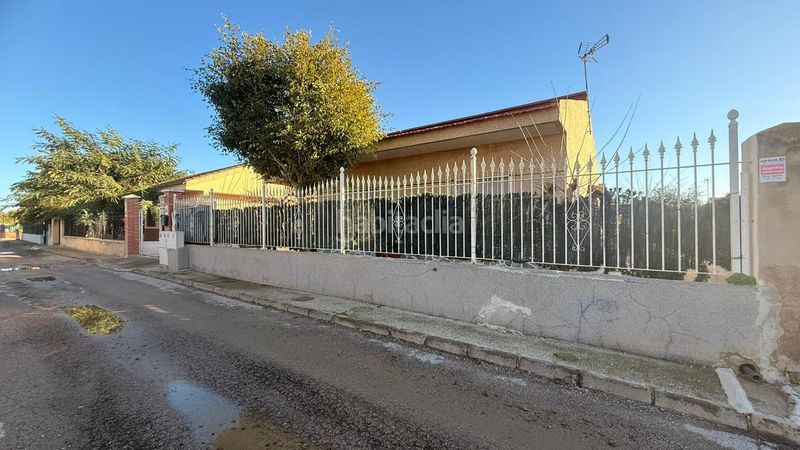 Foto 3263479d-ee81-463b-b778-44f4898bbf71. Casa fantástica planta baja independiente con piscina privada en parcela de 470 m2 en bahía bella alcázares en Cartagena