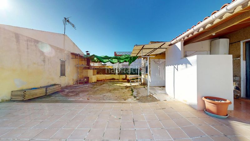 Foto 790b2bf6-6ca6-4180-967a-f698742eb866. Casa fantástica planta baja independiente con piscina privada en parcela de 470 m2 en bahía bella alcázares en Cartagena