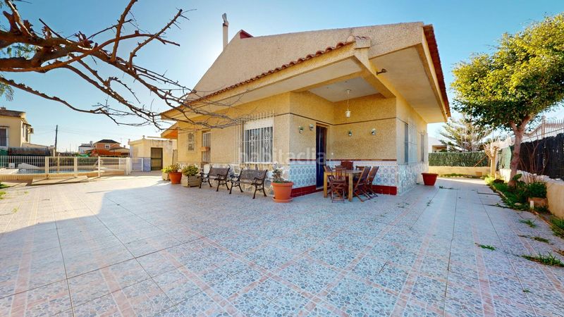 Foto aee17f42-b74a-433d-aadc-f4320746ec84. Casa fantástica planta baja independiente con piscina privada en parcela de 470 m2 en bahía bella alcázares en Cartagena