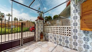 Casa adossada  Escudero. Tu nuevo hogar te está esperando! dúplex de 2 dormitorios en lo