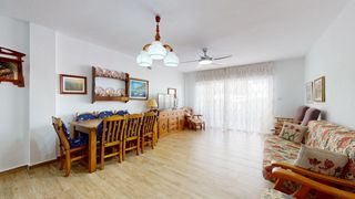 Casa adossada  Calle brisamar. Amplia planta baja cerca del mar en torre de la horadada