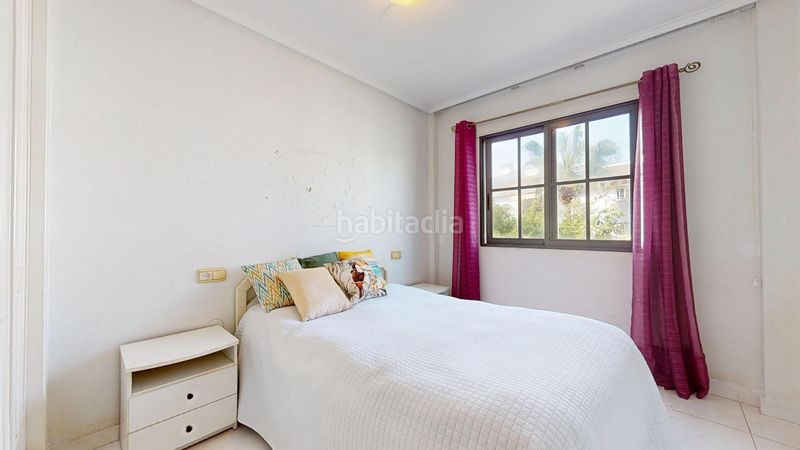 Foto 653447e4-4770-44f8-bdce-3a43f782b3e3. Apartament amb aparcament piscina a Punta Prima Orihuela