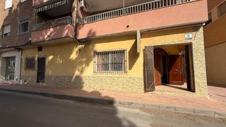 Business premise  Calle de gabriel cañadas. Tu próximo negocio espera a que abras sus puertas! amplio local