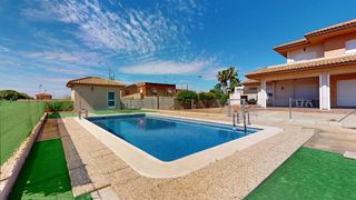 Chalet  Calle rio duero. Espectacular villa con finca de 5.000 m2 en san pedro del pinata