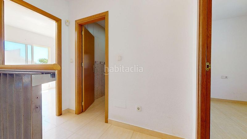 Foto 6cb5f3c9-b1fe-4ddb-a007-d2e0b5c9f6ee. Casa adossada amb aparcament a Santiago de La Ribera San Javier