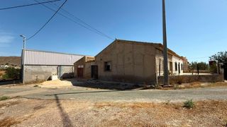Casa  Polígono polígono 81 paraje 436. Finca con vivienda, nave y 30.000 m2 de terreno en las teresas c