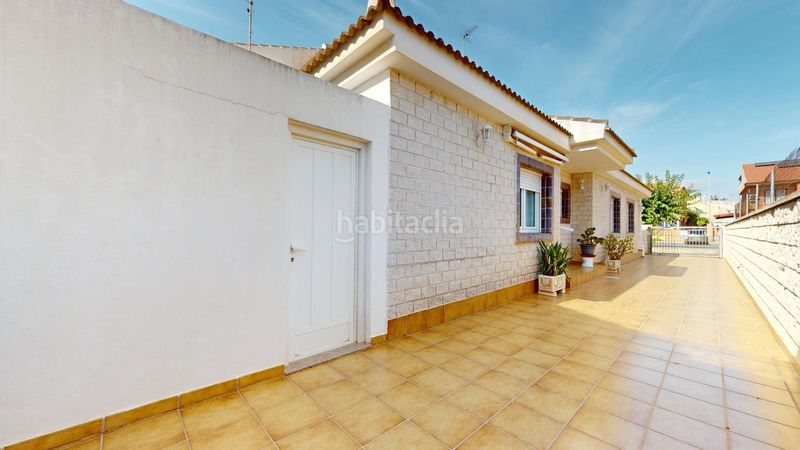 Foto 7d955b0d-b42c-4101-ad4f-c5c43891c68c. Casa amb aparcament a San Javier San Javier