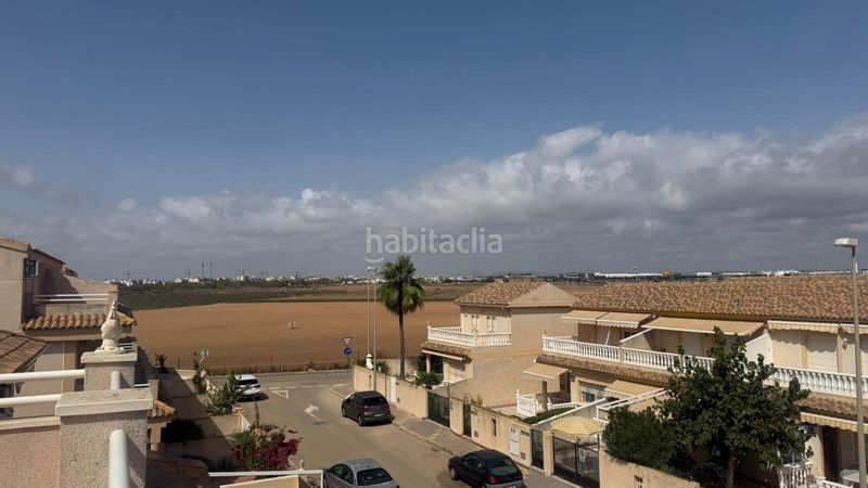 Foto f5b8a760-a828-4cce-bc01-57fece9a30d9. Reihenhaus mit parking in Torre de la Horadada Pilar de la Horadada
