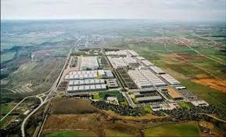 Gewerbliches Grundstück in Avenida de la Industria 14