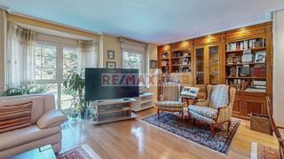 Appartement en Calle de antonio larrazbal 19.  vive y disfruta en la urbanizacin los jardines de orgaz!