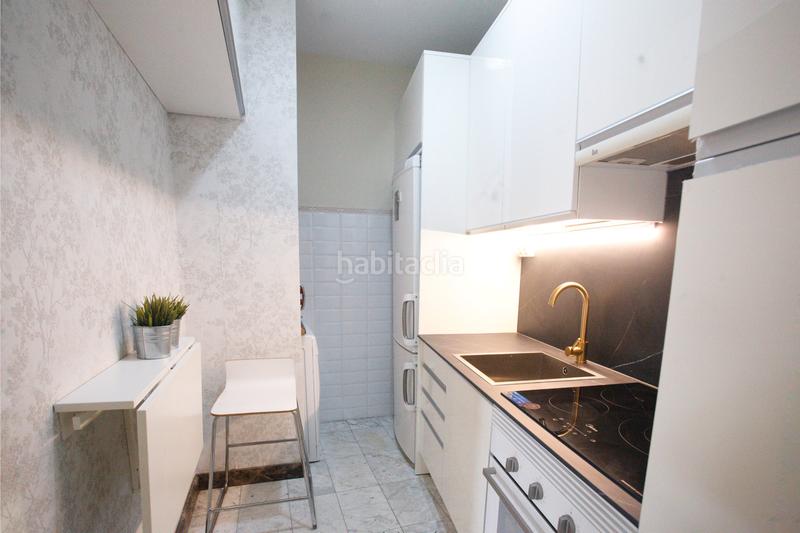 Foto 7beb4696-46c5-4d96-88ea-036226d0343f. Rent flat in calle del almendro 27 in Palacio Madrid