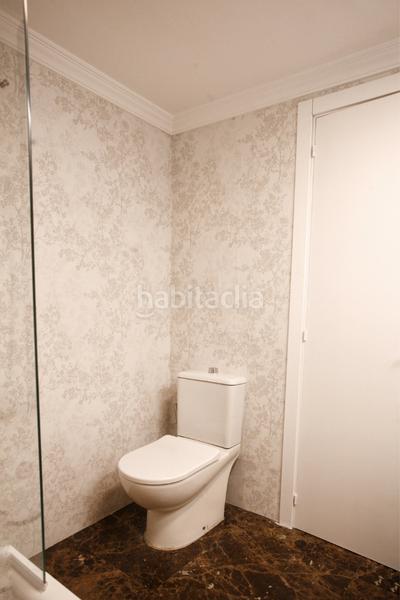 Foto 845c4bbc-d65d-48f4-b1f3-7ce4e0aa58e4. Rent flat in calle del almendro 27 in Palacio Madrid