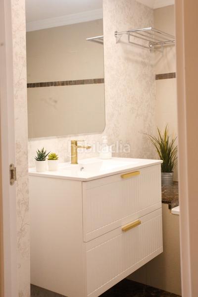 Foto e99cc26c-70ec-4b70-9c28-cc45ed5c3858. Rent flat in calle del almendro 27 in Palacio Madrid