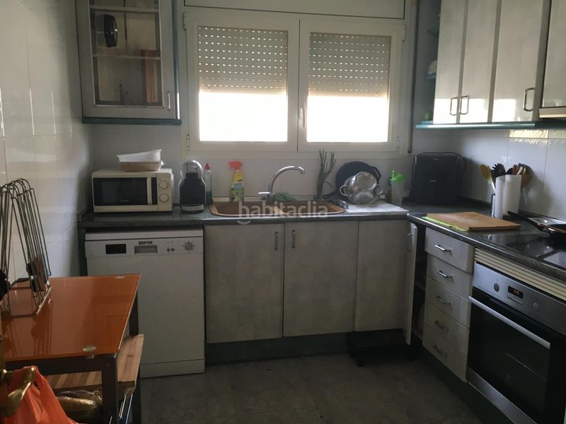 Foto eabc0f9a-b5a1-4ceb-b82f-3acbee4db406. Casa amb aparcament a La Plana del Pintor Sabadell