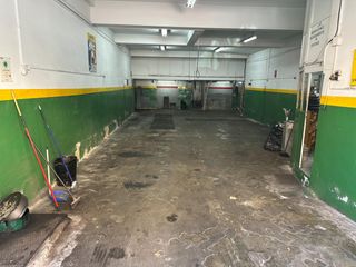Local Comercial a Ca n'Oriac. Local 169m2 en sabadell  oportunidad para taller de mecánica