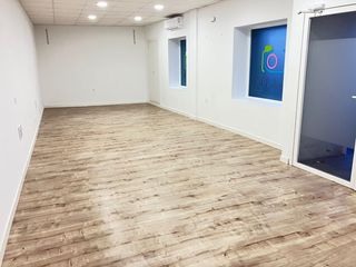 Local Comercial a Esquivias