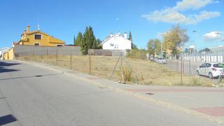 Terreny residencial en Calle emilia pardo bazn 3. Parcela muy bien ubicada y con muchas posibilidades, junto a ins