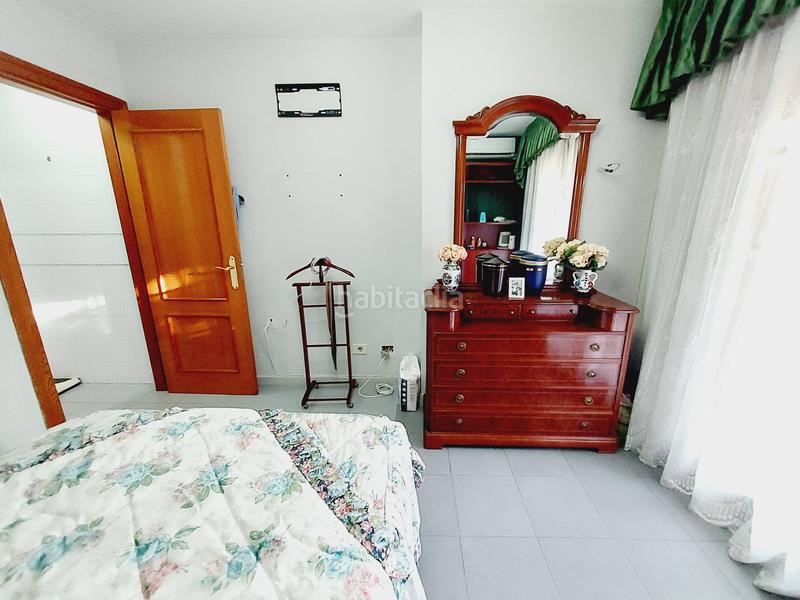 Foto e1625440-c232-444e-92e5-3b036a747337. Casa a schiera con camino riscaldamento parcheggio piscina in Illescas