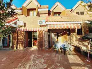 Semi detached house  Calle malta