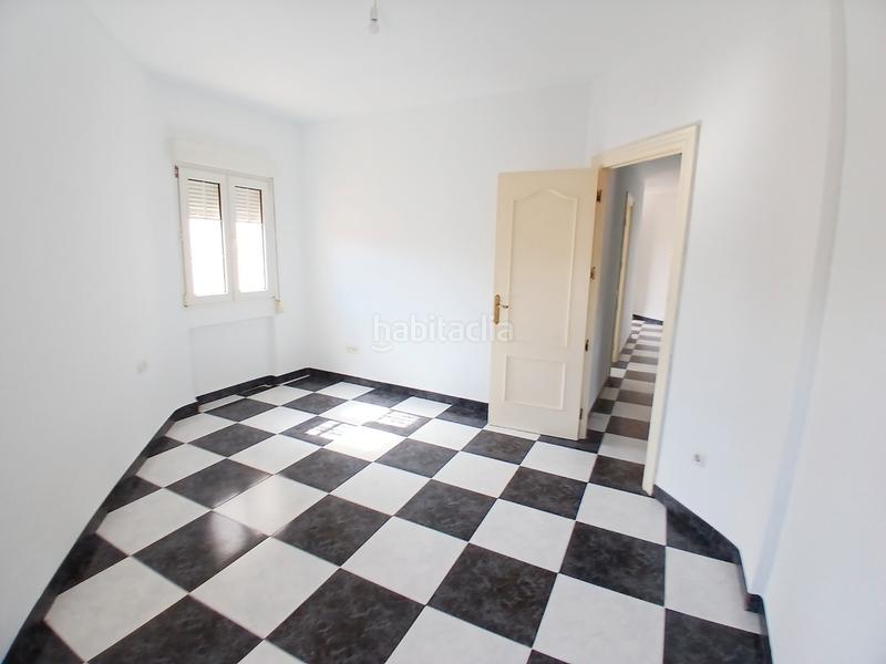 Foto 61b1758f-f5f3-4ee1-8cb6-6f0d99b3653b. Xalet amb xemeneia aparcament a Polán