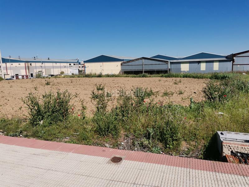 Foto e62a9166-f8b2-4886-9c34-6275ad2acc16. Terreny residencial a Yuncos