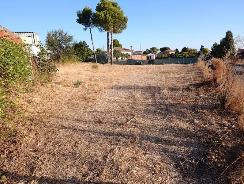 Foto 59b22f6b-5e23-49c1-b71d-224f3e505edc. Residential plot in Borox