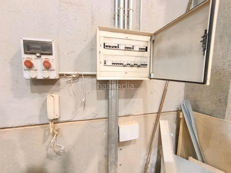 Foto 8ea5523e-cbd2-41db-b68f-e43c4b2a059b. Fabrikhalle in Estación-Cruz Roja Illescas