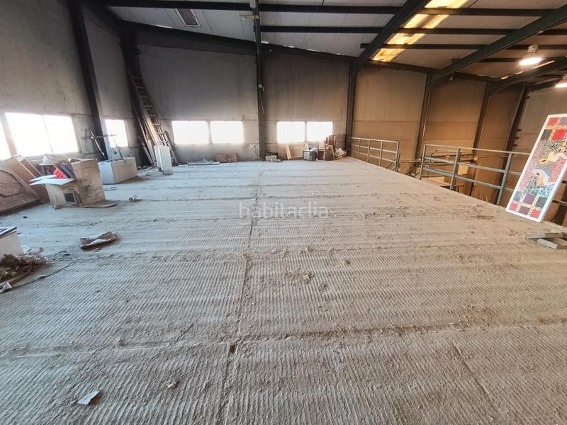 Foto 93a0fb42-e9f1-4e23-a2d7-e169f3e11057. Industrial building in Estación-Cruz Roja Illescas