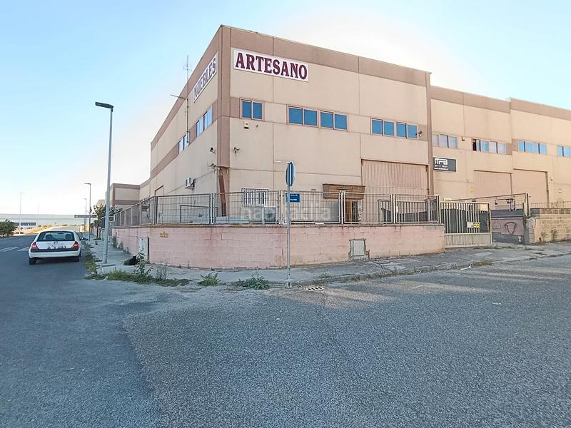 Foto 9fbc8ee9-9289-437c-913b-e5ba3062a182. Industrial building in Estación-Cruz Roja Illescas