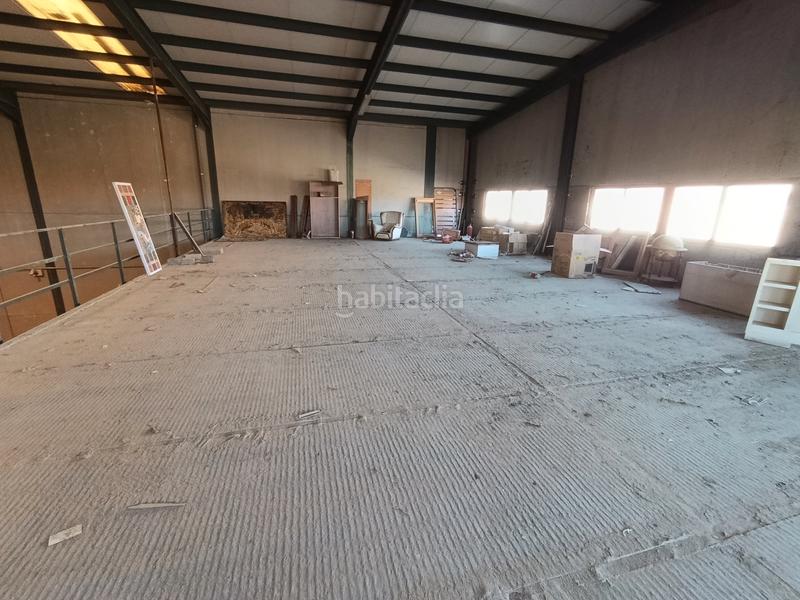 Foto ba2c35ae-d985-4904-ad46-db5d337281a9. Industrial building in Estación-Cruz Roja Illescas