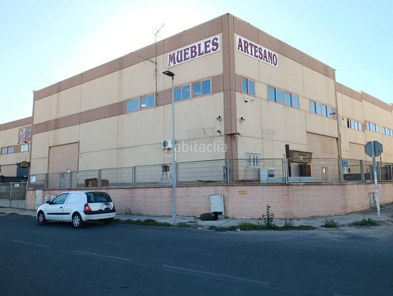 Foto d9d157ee-271c-44f0-a277-e6982b7a067c. Industrial building in Estación-Cruz Roja Illescas