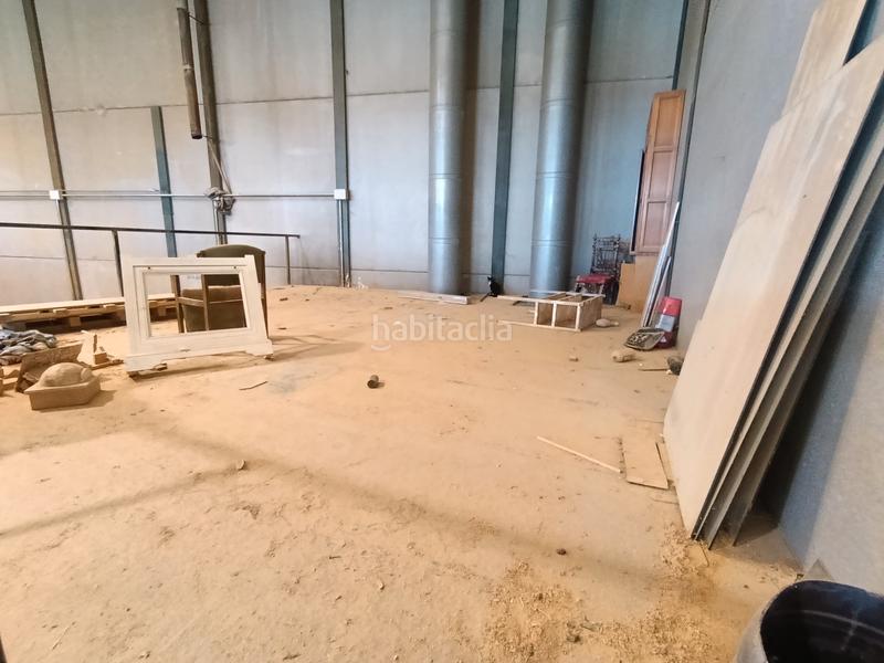 Foto f355a0e9-8ebc-482d-b84b-71070183f385. Industrial building in Estación-Cruz Roja Illescas
