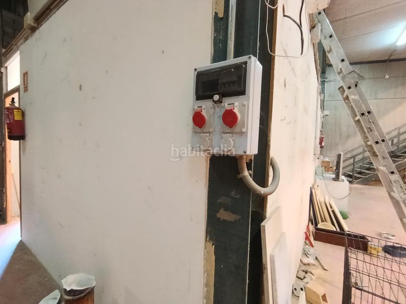 Foto c65e5bc0-337f-44f8-a424-75850b3fbf65. Nau industrial a Estación-Cruz Roja Illescas