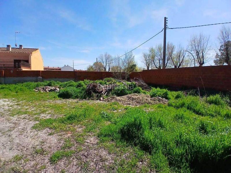 Foto f679d10a-63a0-4b06-ba34-441bd88b84bb. Terreny residencial a Yuncos
