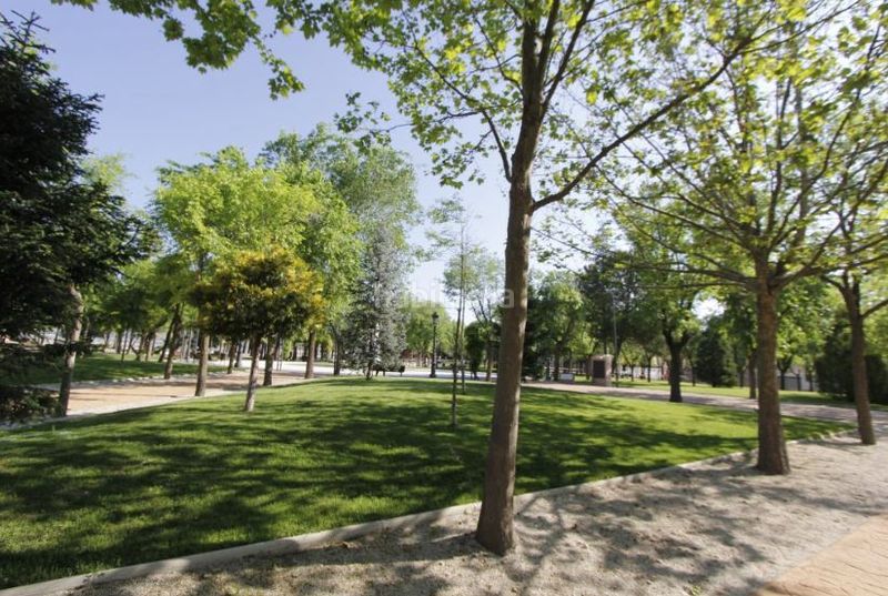 Foto f528390e-b2e6-4acc-85f4-7c7f80aef03b. Terreny residencial a Estación-Cruz Roja Illescas