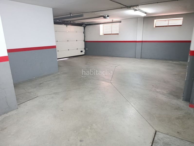 Foto 4ebdb50b-1d99-4d6a-a8ff-ea2cb4b0f250. Aparcament cotxe a Esquivias