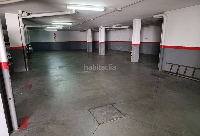 Foto 5262689a-2a91-4157-88ae-34f1d17fe327. Aparcament cotxe a Esquivias