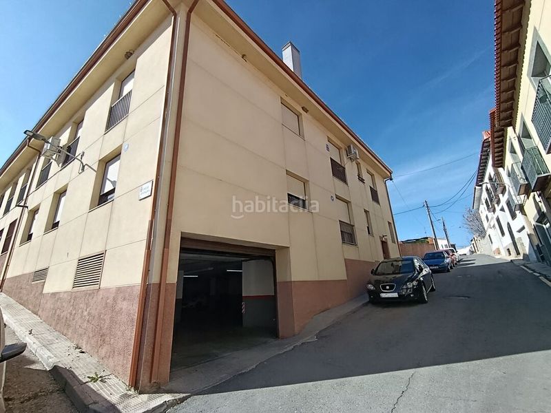 Foto fc959e28-eb04-4644-b075-750d9074e953. Aparcament cotxe a Esquivias