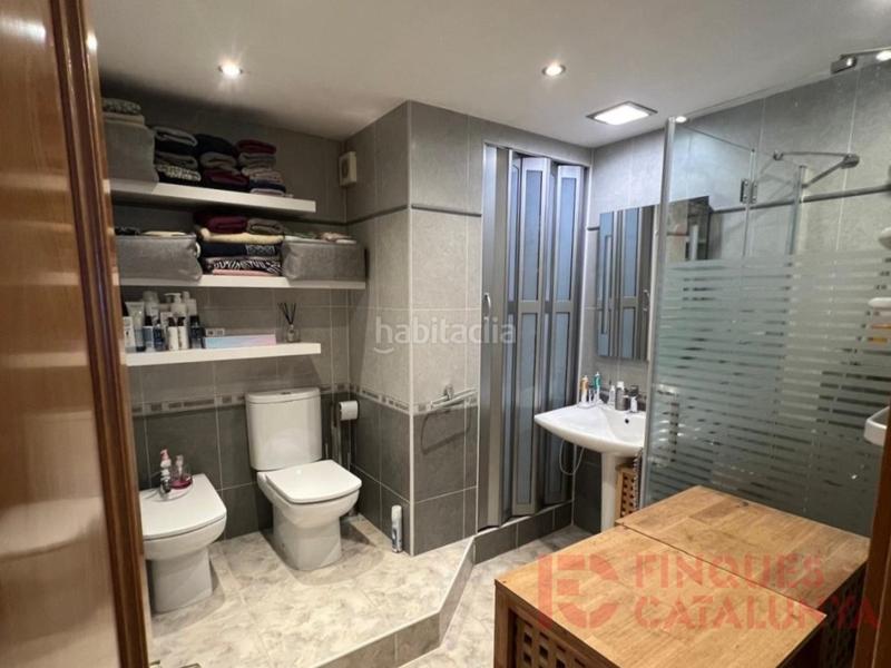 Foto c2bb0c4b-06bf-40ba-af7d-97c3452d3a56. Apartament amb aparcament a Sant Narcis Girona