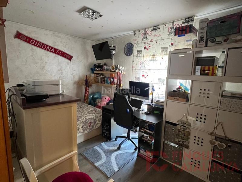 Foto da628965-8c29-48e5-8bce-c8a60f5b266c. Apartament amb aparcament a Sant Narcis Girona