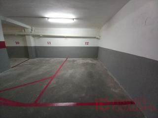 Aparcament cotxe a La Devesa. Plaça de pàrquing a la devesa