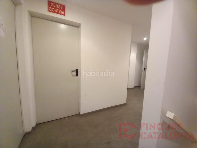 Foto 25c7dc31-cb92-4685-9b8d-15caeeb3d3f6. Aparcament cotxe a La Devesa Girona