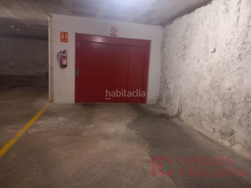 Foto a317b974-3d3f-4416-b848-9ee69bd1945e. Aparcament cotxe a La Devesa Girona