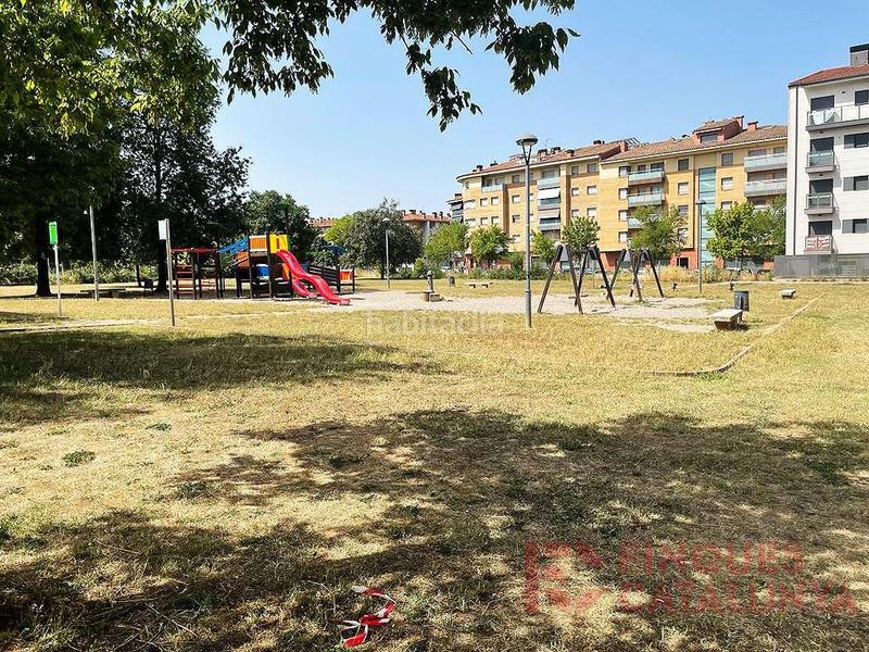 Foto a2cacbb9-b76c-4209-ad6e-016617fc4816. Planta baja fantastico piso duplex en Montilivi en Girona