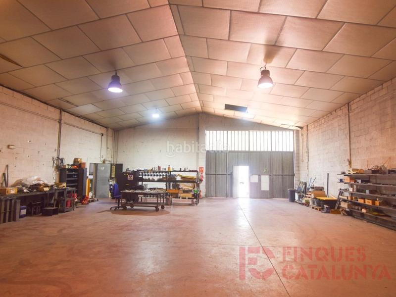 Foto 25b4e3e9-3766-421f-a677-207503c9a319. Bâtiment à usage industriel dans Barri dels Escriptors Salt