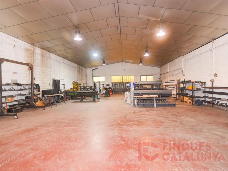 Foto 25bcffd5-447d-4576-8918-10cc9d383b90. Bâtiment à usage industriel dans Barri dels Escriptors Salt